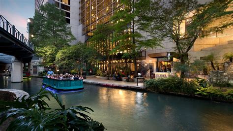 hotels near grand hyatt san antonio riverwalk